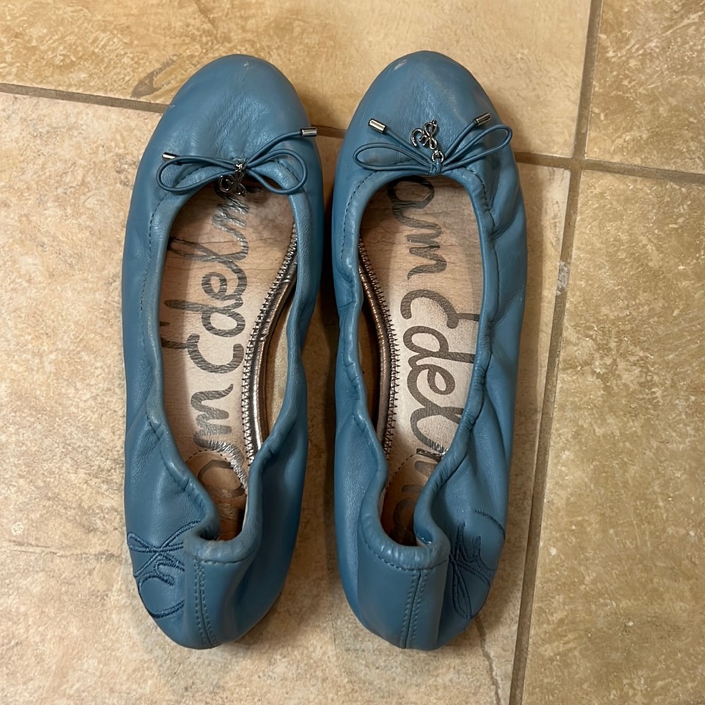 Sam Edelman - blue flat size 6.5